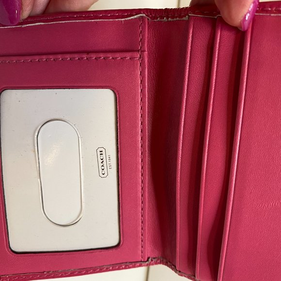 Small Pink Wallelt/ID Holder from Coach - Picture 7 of 11